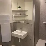 Appartement Hydro Palace 02.17 *